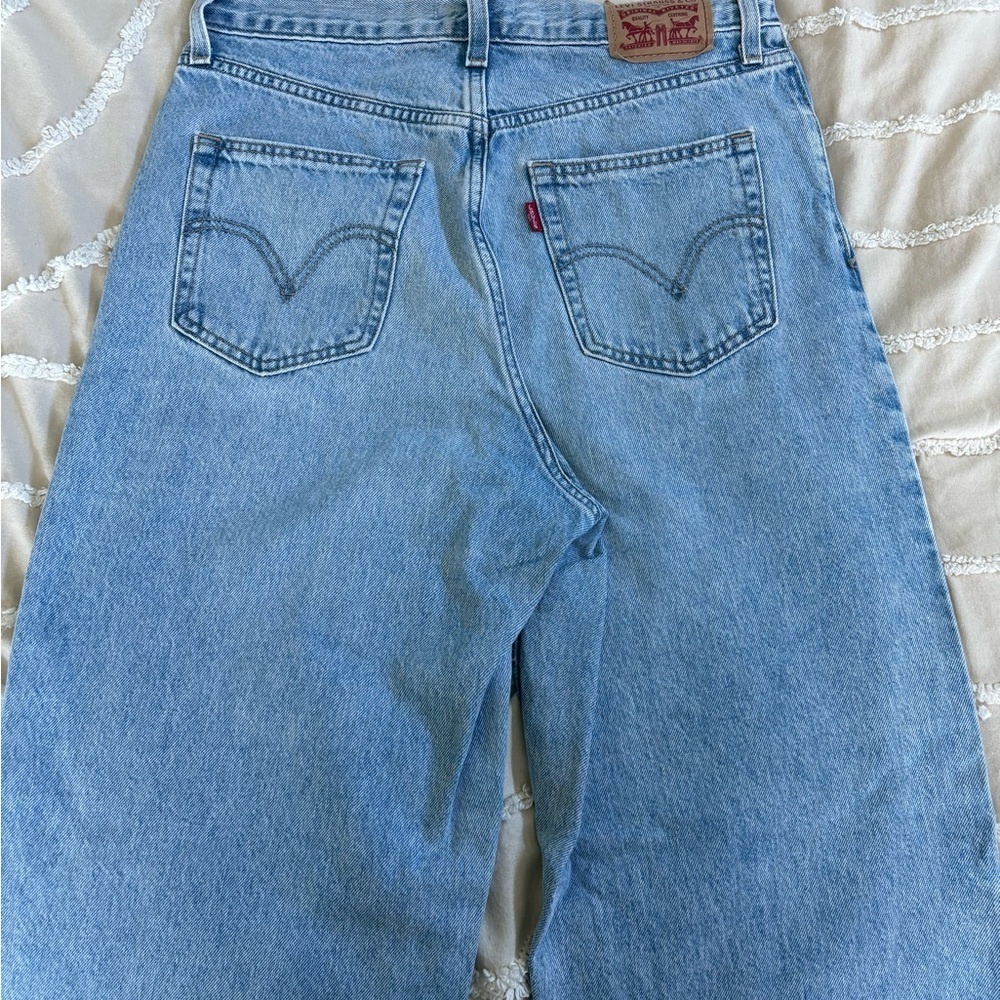 Levi's Blue Straight Leg Jeans Classic Style - Picture 3 of 6